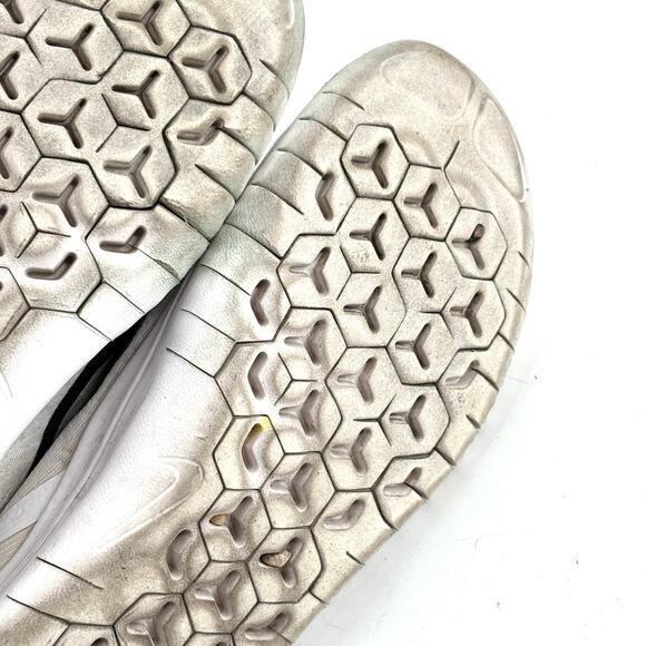 Nike Free RN 2018 Running Shoes 7.5 White 942836-100 Sneakers - Picture 5 of 6